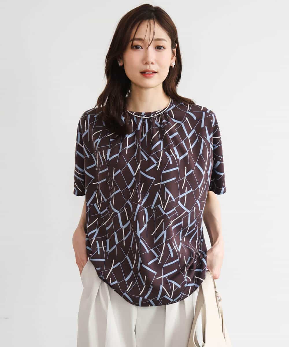 FOBHD68140 MK MICHEL KLEIN(MK ミッシェルクラン) [接触冷感/洗える]アートプリントブラウス ブラウン