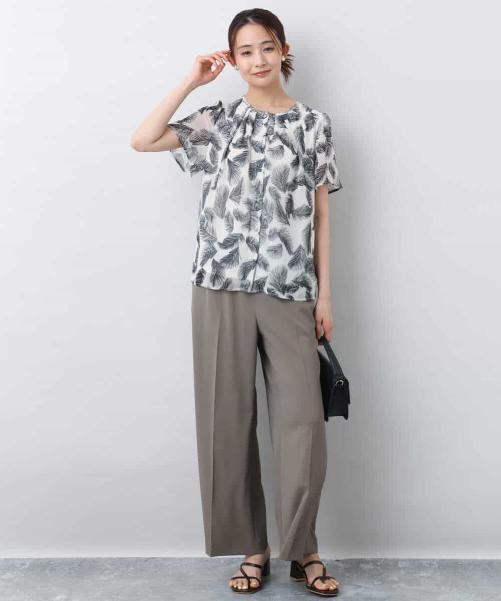 FOLJA75160 MK MICHEL KLEIN(MK ミッシェルクラン) センタープレス入りストレートワイドパンツ/UVカット/接触冷感/速乾/洗える ライトグレー