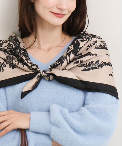 FR3AG40055 MK MICHEL KLEIN [洗える]リーフ柄大判スカーフ
