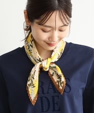 FR3JD22040 MK MICHEL KLEIN(MK ミッシェルクラン) [洗える]花柄プリーツスカーフ ブラウン