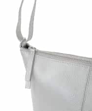 FR5GD01130 MK MICHEL KLEIN(MK ミッシェルクラン) シュリングレザー台形ショルダーバッグ シルバー