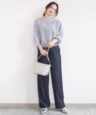 FR5GD01130 MK MICHEL KLEIN(MK ミッシェルクラン) シュリングレザー台形ショルダーバッグ シルバー