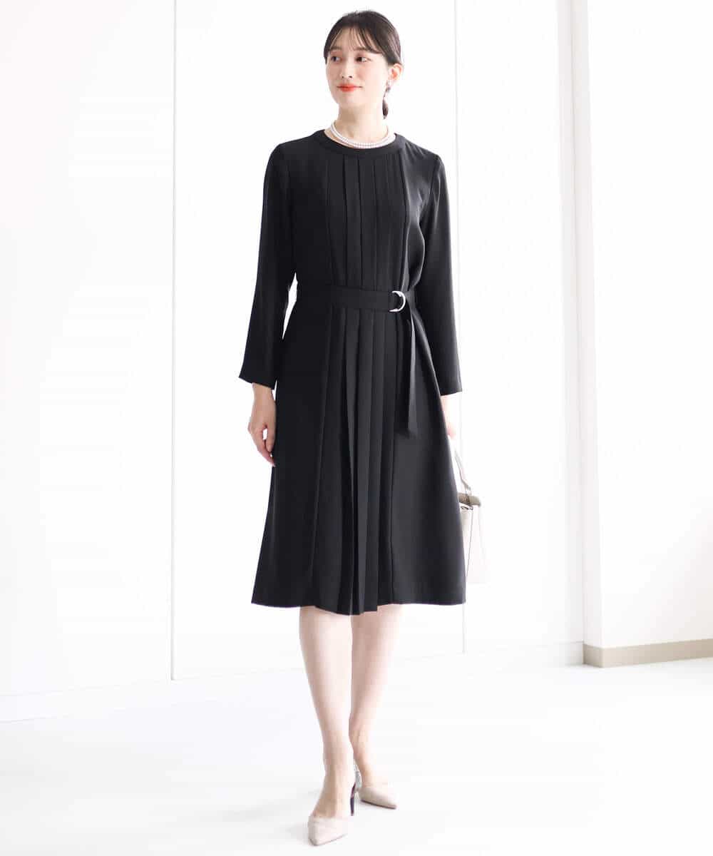 FUEDA01220 MK MICHEL KLEIN(MK ミッシェルクラン) サテンジョーゼット プリーツワンピース/洗える グレージュ