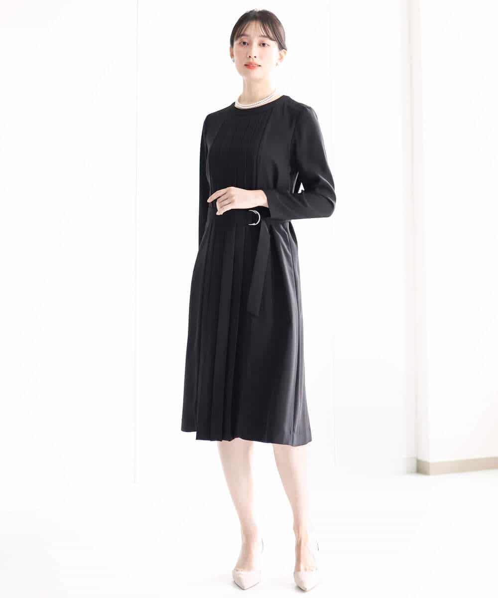 FUEDA01220 MK MICHEL KLEIN(MK ミッシェルクラン) サテンジョーゼット プリーツワンピース/洗える グレージュ