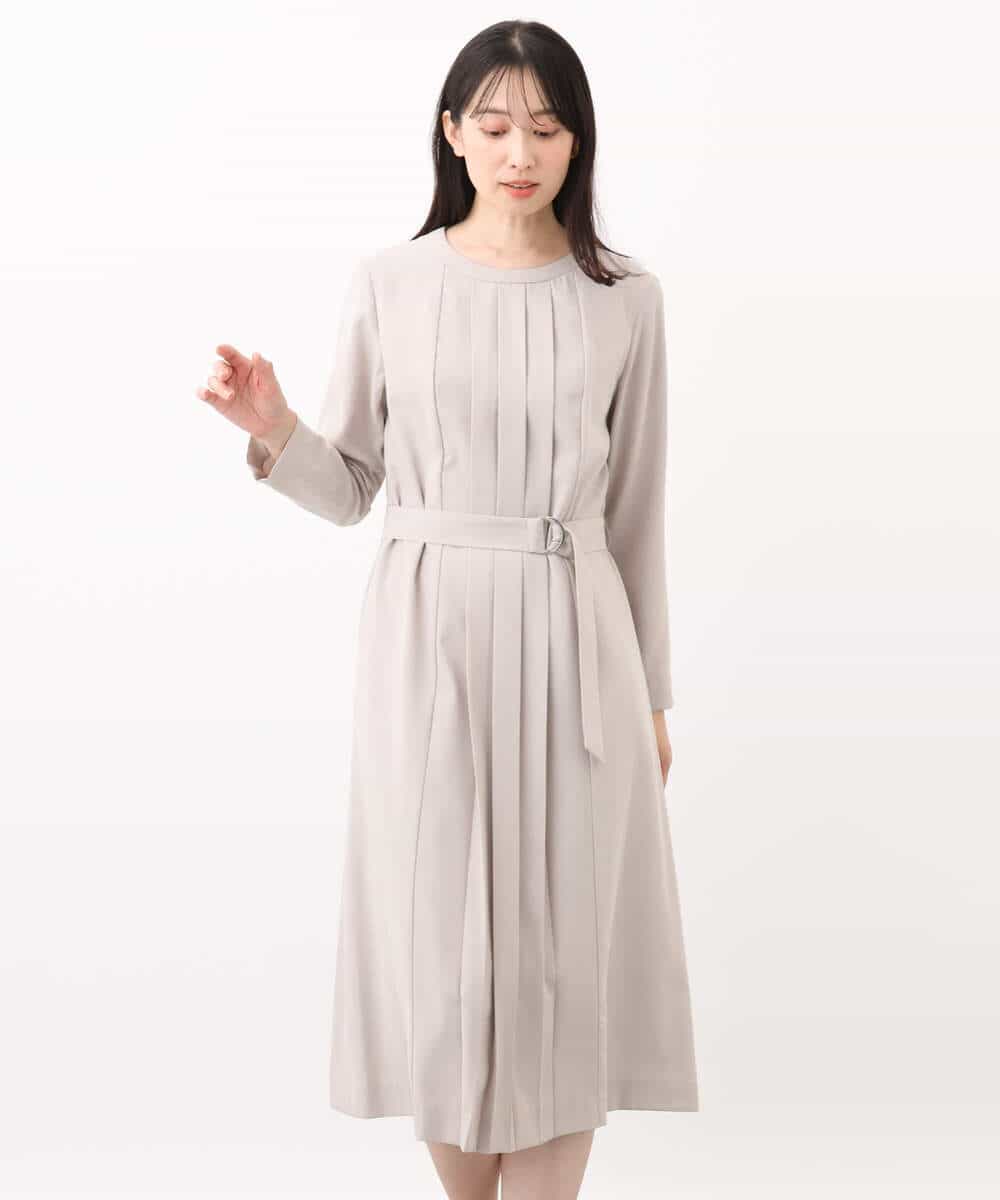 FUEDA01220 MK MICHEL KLEIN(MK ミッシェルクラン) サテンジョーゼット プリーツワンピース/洗える グレージュ