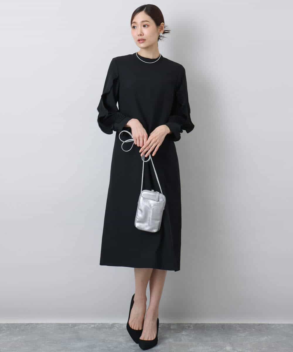 FUEDA03230 MK MICHEL KLEIN(MK ミッシェルクラン) サテンジョーゼットプリーツフリルスリーブワンピース/洗える ピンクベージュ