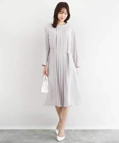 FUEDD03230 MK MICHEL KLEIN サテンジョーゼット プリーツワンピース/洗える