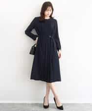 FUEDD03230 MK MICHEL KLEIN(MK ミッシェルクラン) サテンジョーゼット プリーツワンピース/洗える ライトグレー