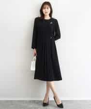 FUEDD03230 MK MICHEL KLEIN(MK ミッシェルクラン) サテンジョーゼット プリーツワンピース/洗える ライトグレー