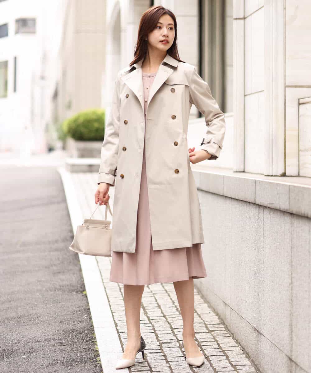 FUEDV02230 MK MICHEL KLEIN(MK ミッシェルクラン) サテンジョーゼット パール調釦デザインワンピース ピンクベージュ