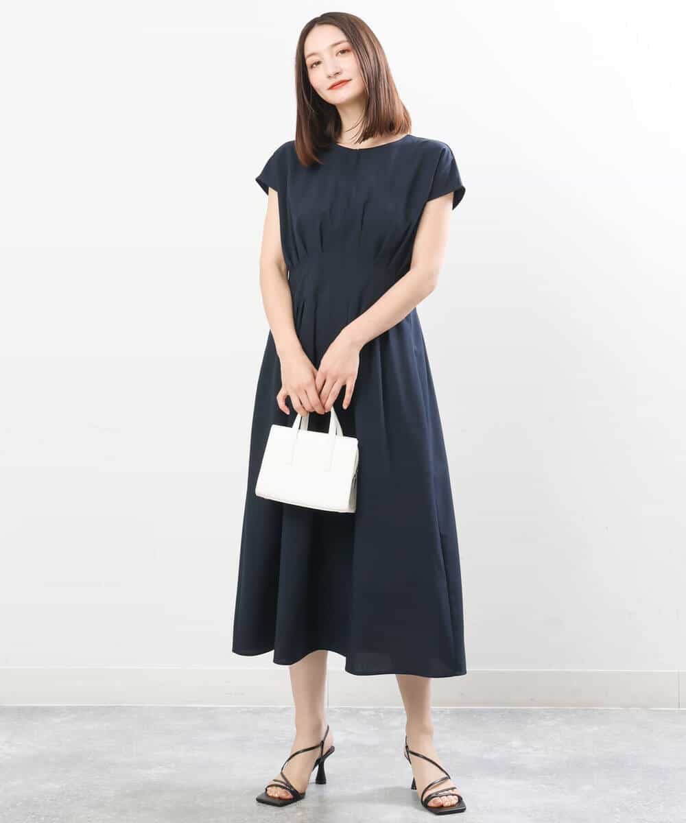 FUEGS05180 MK MICHEL KLEIN(MK ミッシェルクラン) パール調釦デザインタックワンピース/洗える/WEB限定 モカ