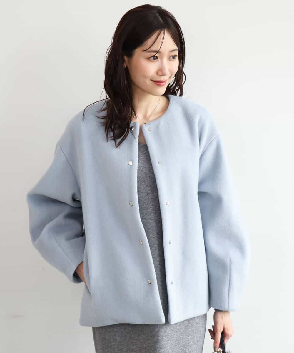 FUJAG11300 MK MICHEL KLEIN(MK ミッシェルクラン) コクーンシルエットノーカラーブルゾン ライトブルー