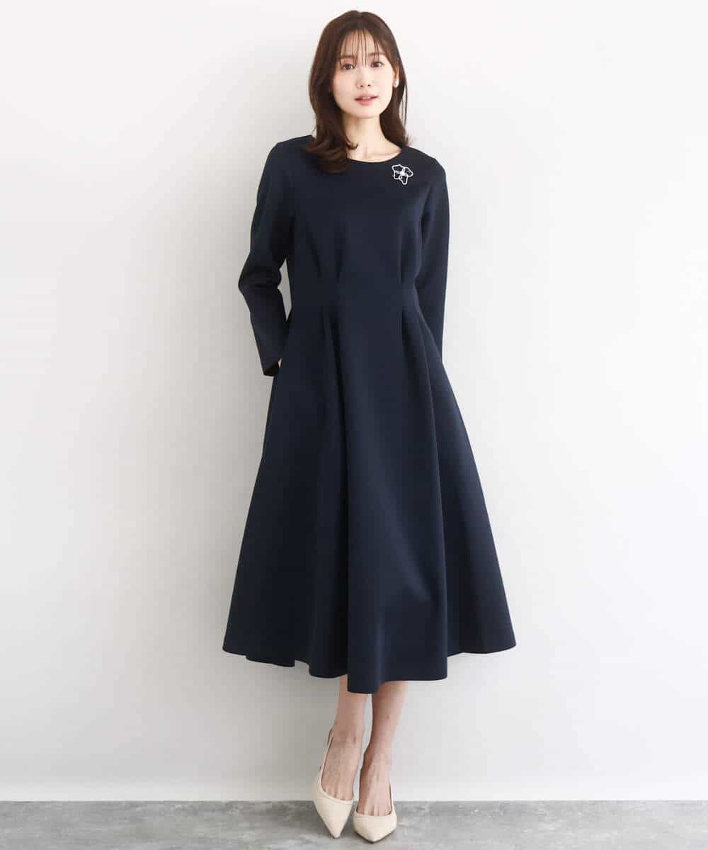 FUPFD01230 MK MICHEL KLEIN(MK ミッシェルクラン) スムースダンボール タックワンピース/洗える ライトグレー