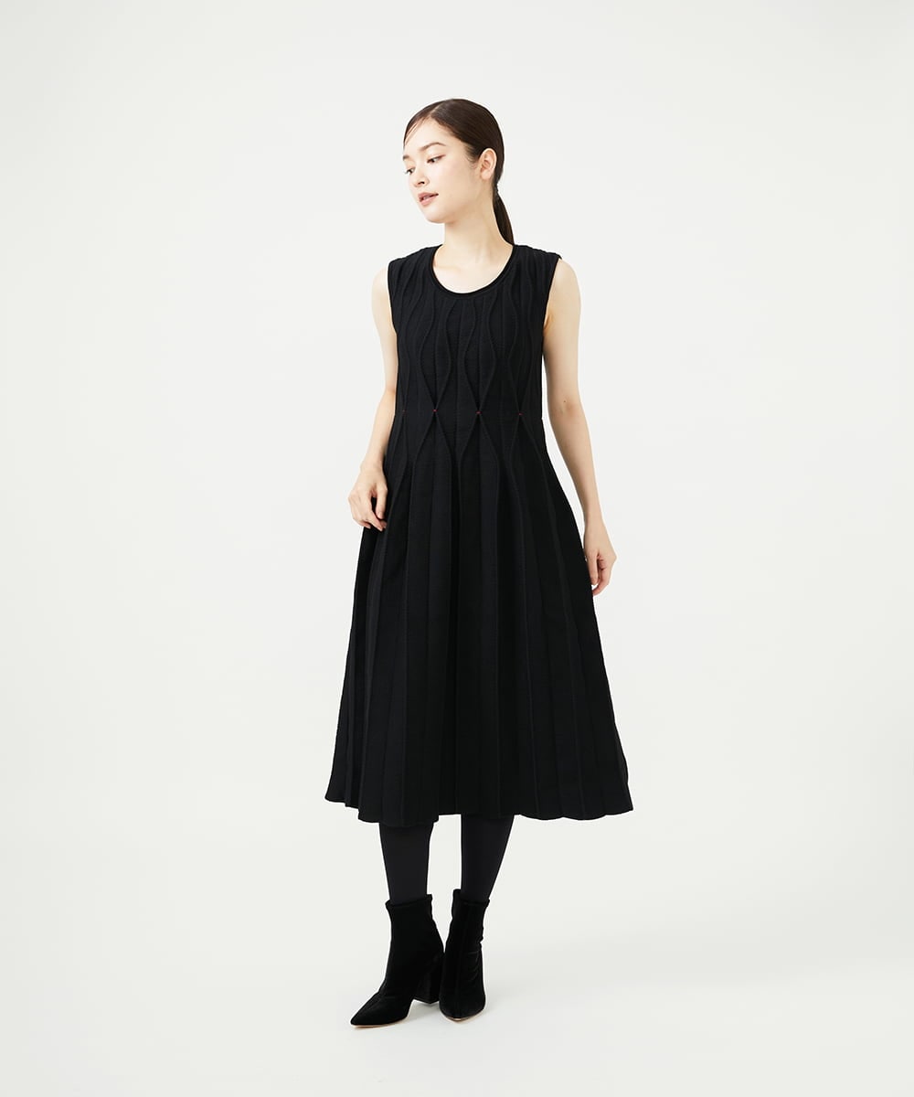 GBAVD01110 Sybilla(シビラ) レリーフニットドレス ブラック