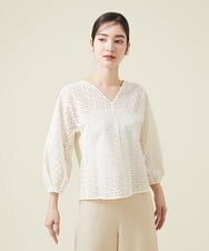 GBBET07390 Sybilla(シビラ) ボーラーフラワーレースブラウス ホワイト
