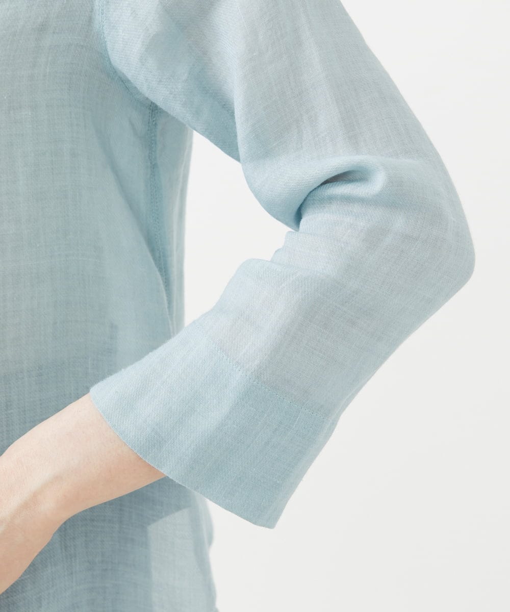 GBBGD33270 Sybilla(シビラ) ツイストVネックリネンブラウス ライトブルー