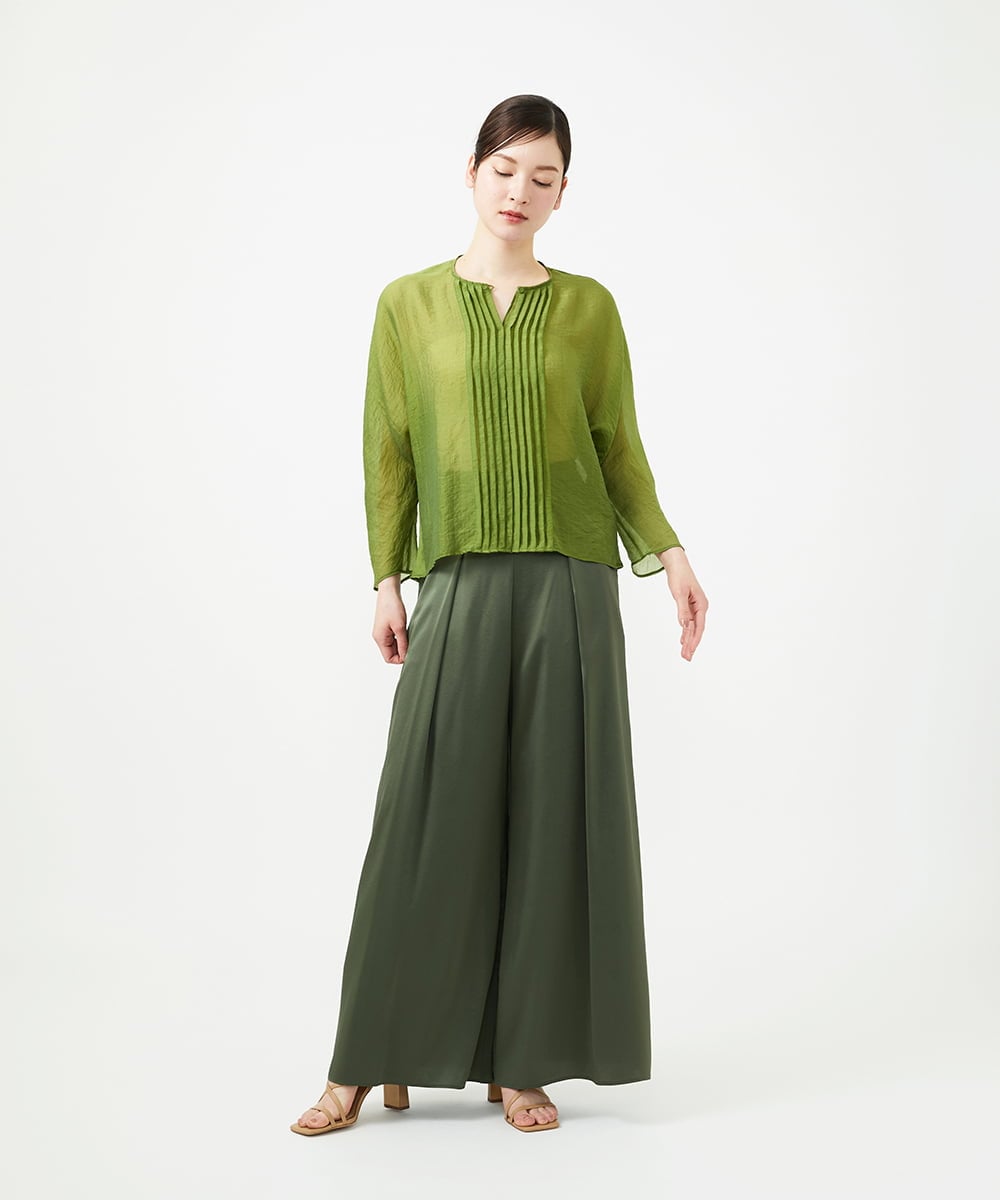 GBBGE30250 Sybilla(シビラ) ピンタックシアーブラウス カーキ