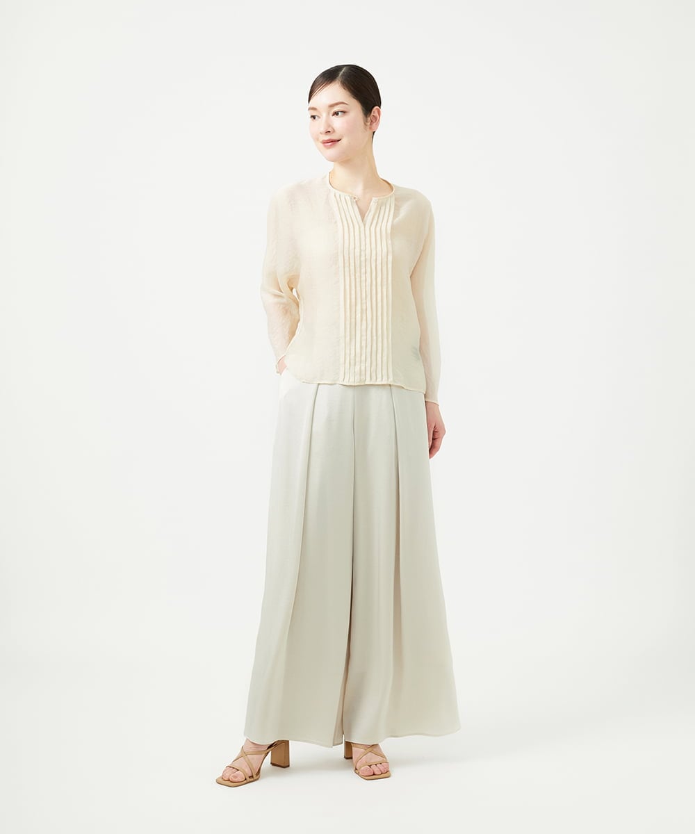 GBBGE30250 Sybilla(シビラ) ピンタックシアーブラウス ライトベージュ