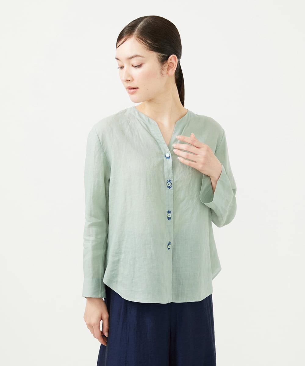 GBBHA41300 Sybilla(シビラ) リネンローンボタンホール刺繍ブラウス ライトグリーン