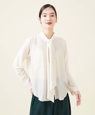 GBBJT11300 Sybilla(シビラ) カールマイヤーボウタイブラウス アイボリー