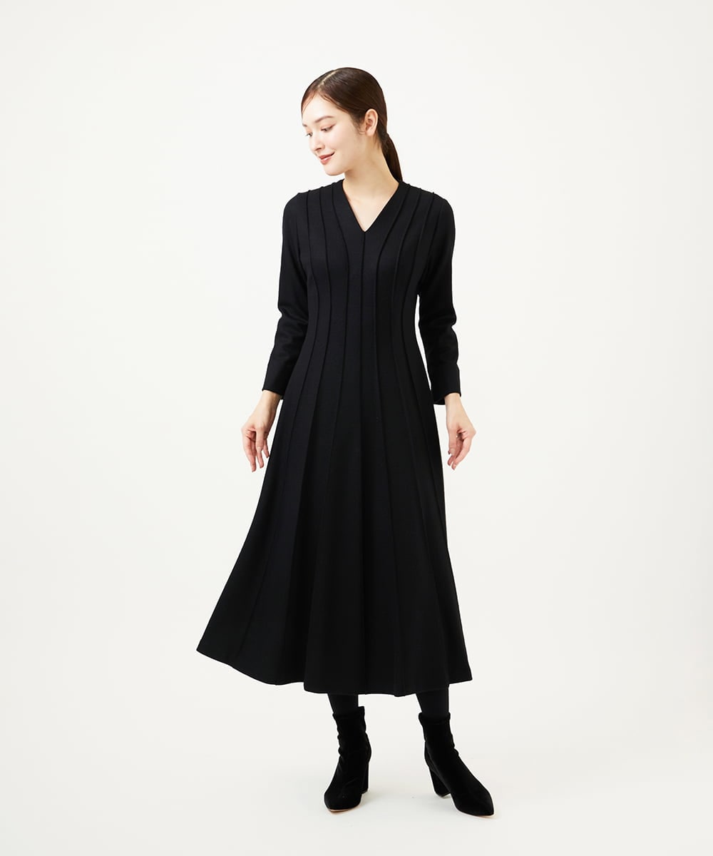 GBEAE32600 Sybilla(シビラ) ピンタックデザインドレス ブラック