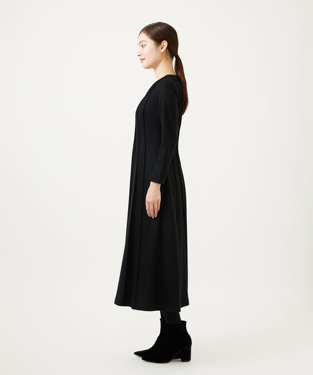 GBEAE32600 Sybilla(シビラ) ピンタックデザインドレス ブラック