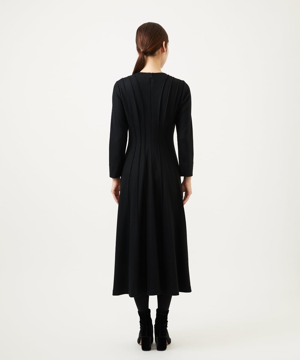 GBEAE32600 Sybilla(シビラ) ピンタックデザインドレス ブラック