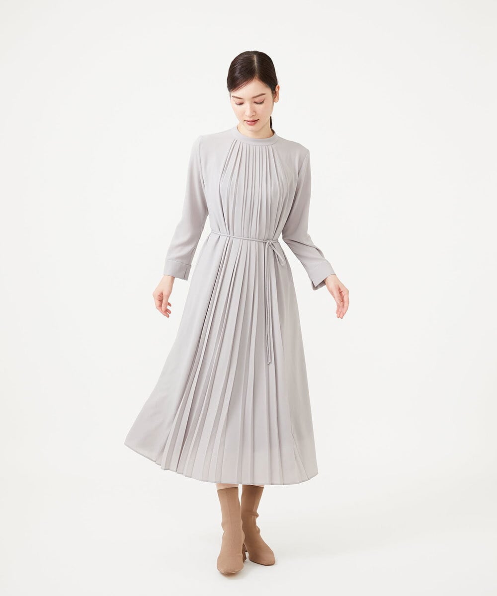 GBEAH03630 Sybilla(シビラ) センタープリーツ梨地ドレス ライトグレー