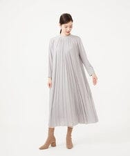 GBEAH03630 Sybilla(シビラ) センタープリーツ梨地ドレス ライトグレー