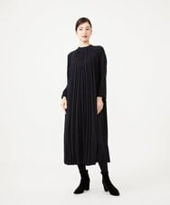 GBEAH03630 Sybilla(シビラ) センタープリーツ梨地ドレス ブラック