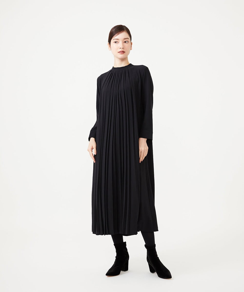 GBEAH03630 Sybilla(シビラ) センタープリーツ梨地ドレス ブラック