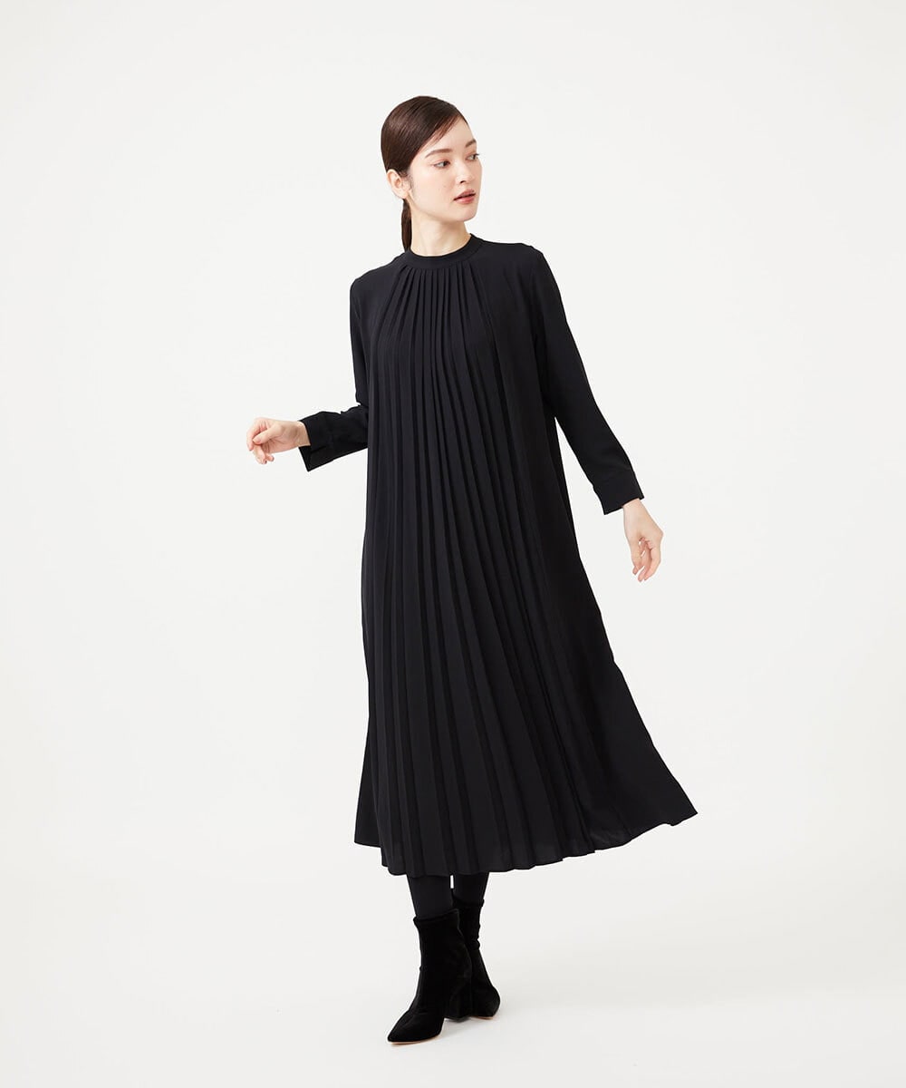 GBEAH03630 Sybilla(シビラ) センタープリーツ梨地ドレス ブラック
