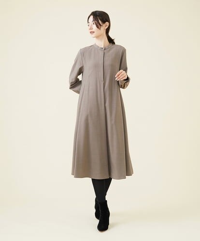 GBEAV76490 Sybilla バンドカラーサイドタックドレス