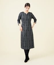 GBEAW78990 Sybilla(シビラ) フラワー刺繍リネンウールドレス ダークグレー