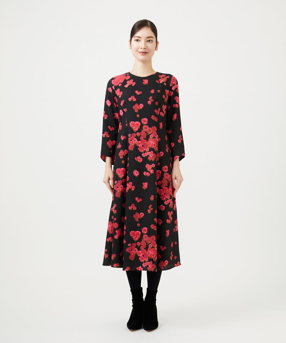 GBECD40630 Sybilla(シビラ) ピンクマーガレットプリントドレス ブラック