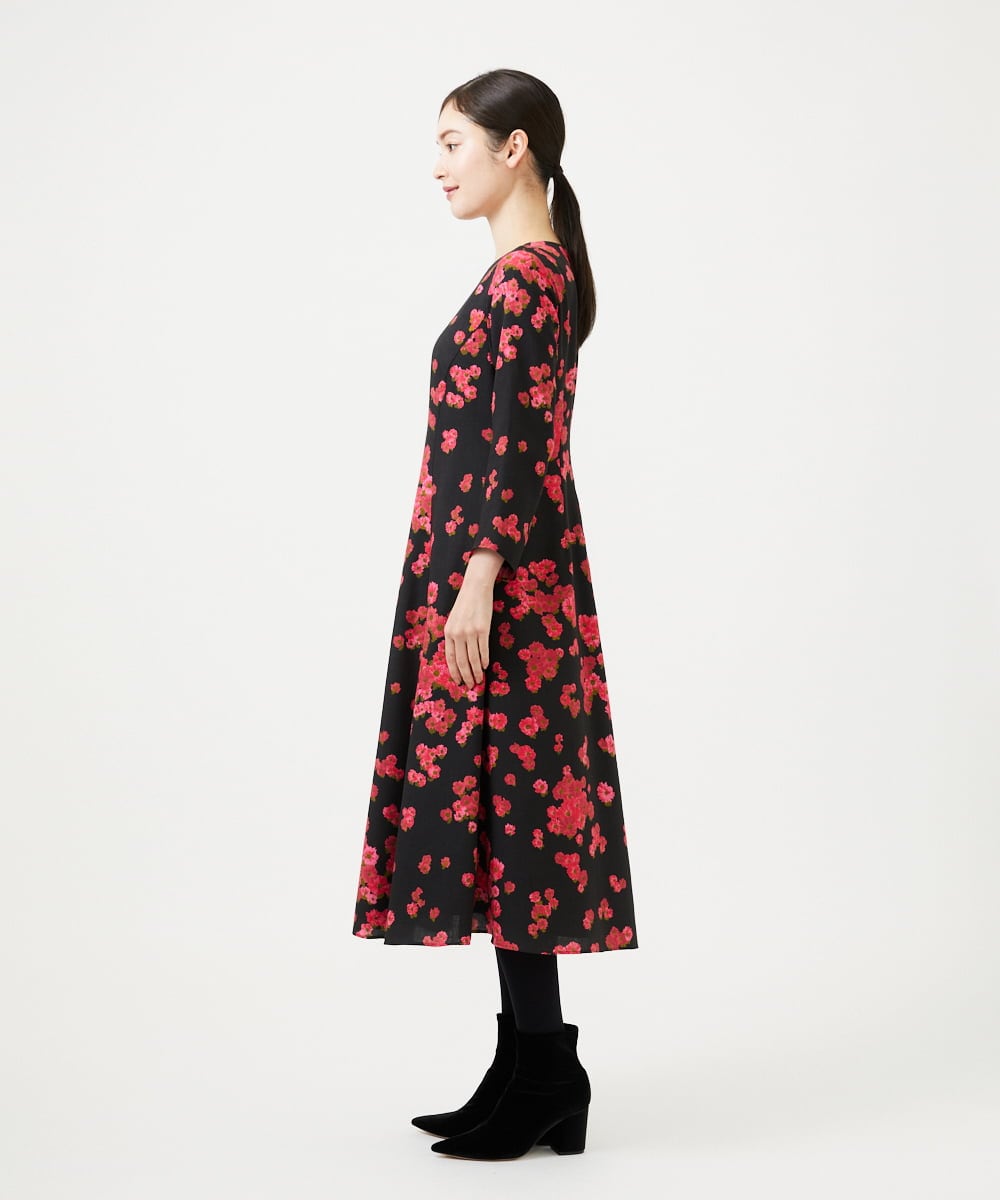 GBECD40630 Sybilla(シビラ) ピンクマーガレットプリントドレス ブラック