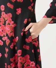 GBECD40630 Sybilla(シビラ) ピンクマーガレットプリントドレス ブラック