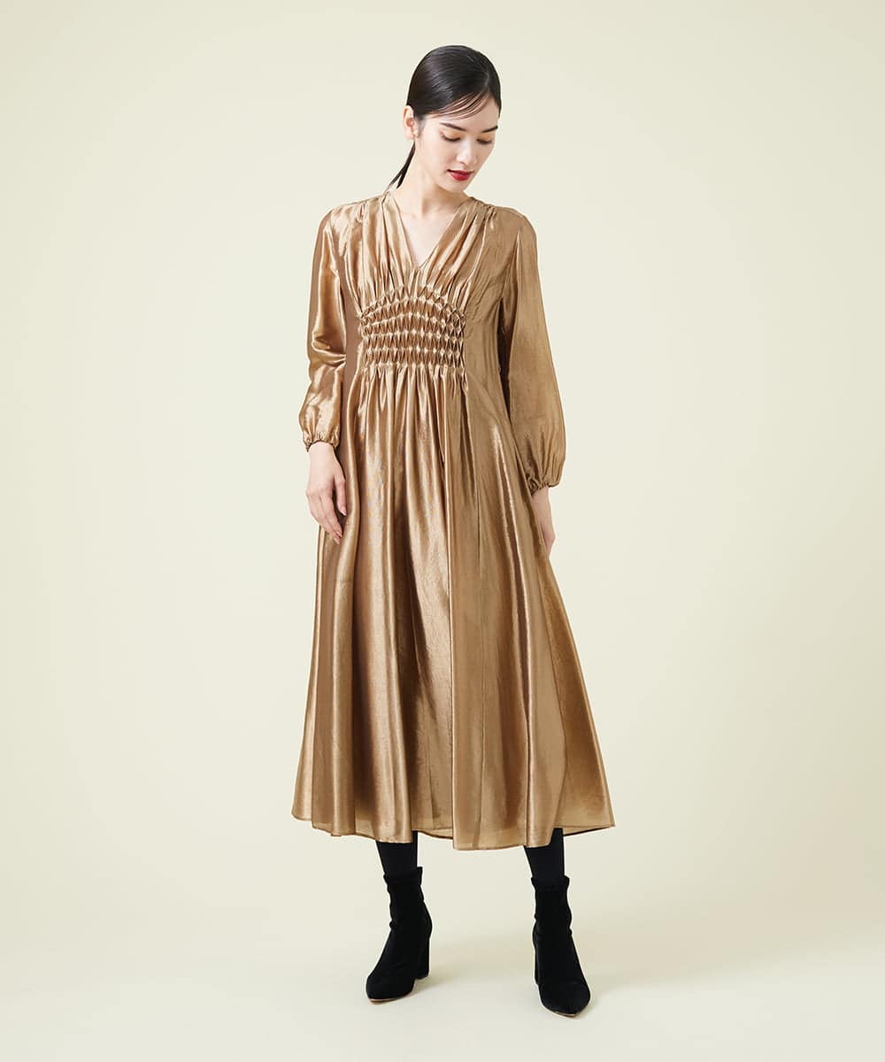GBECT12790 Sybilla(シビラ) 【MONOTONE】ゴールドスモッキングドレス ゴールド