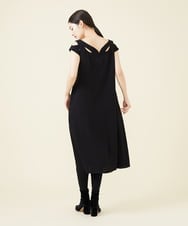 GBECX03790 Sybilla(シビラ) 【blue&black】デコルテカットワークドレス ブラック