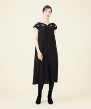 GBECX03790 Sybilla(シビラ) 【blue&black】デコルテカットワークドレス ブラック