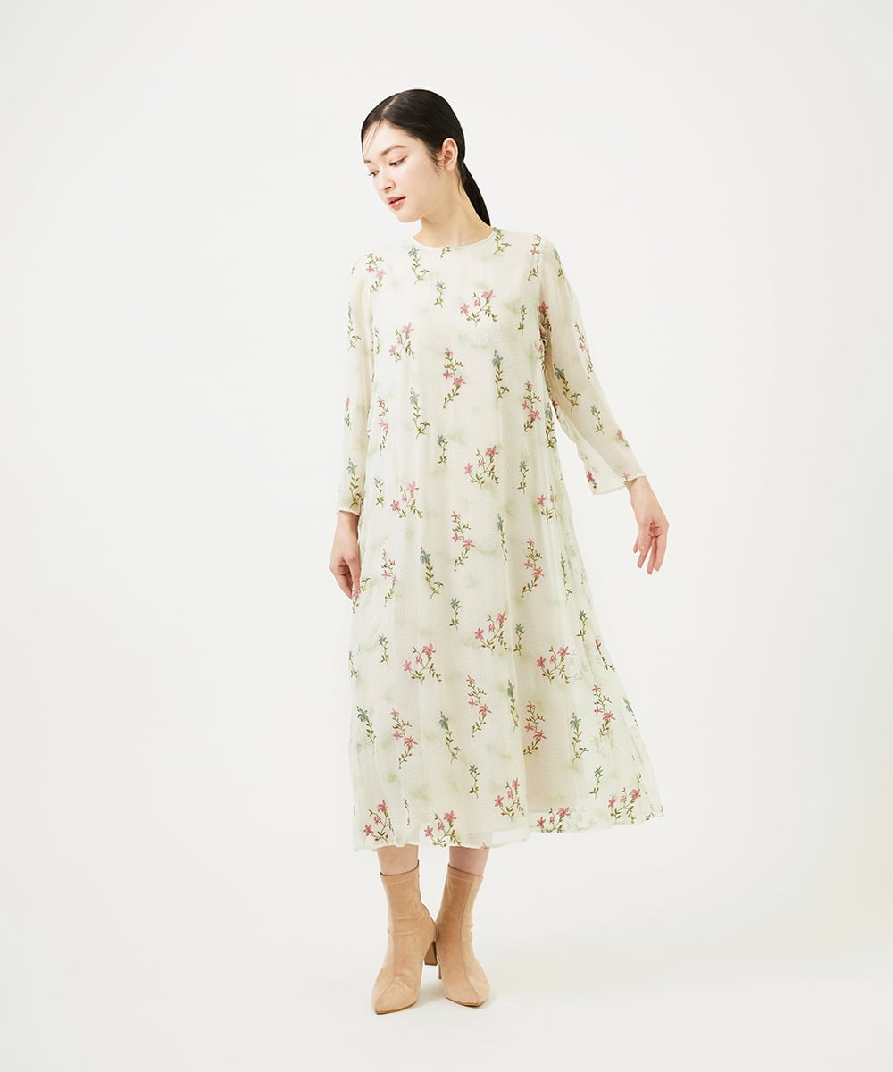 GBEED01900 Sybilla(シビラ) ドットフラワー刺繍ドレス ライトベージュ