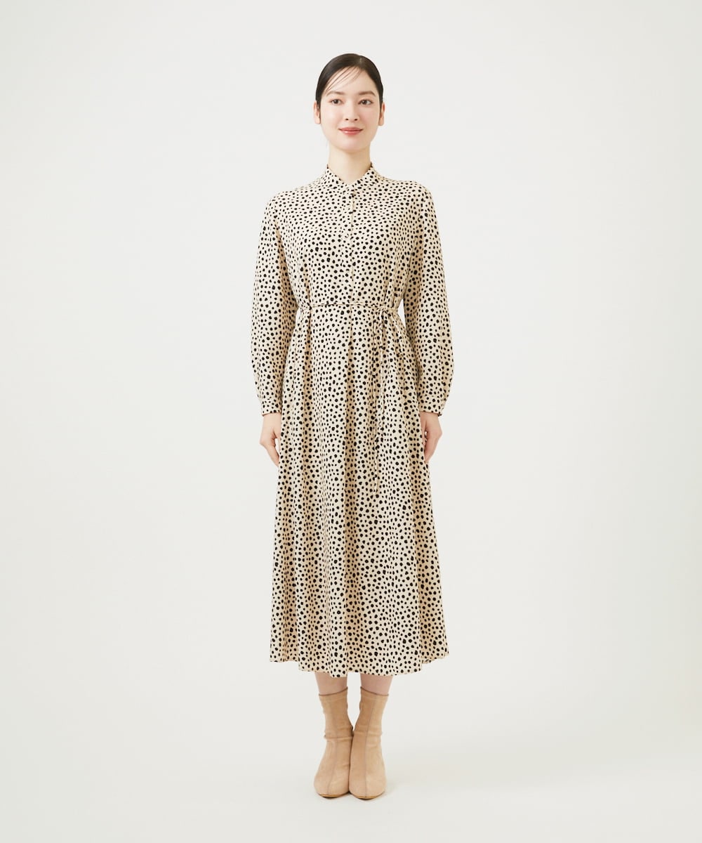 GBEEE03630 Sybilla(シビラ) ランダムドットプリントドレス ベージュ×ブラック