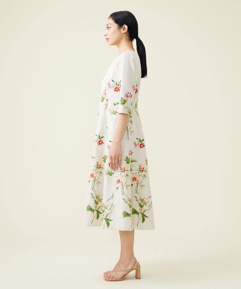 GBEET02990 Sybilla(シビラ) ピオニーエンブロイダリーワンピース ベージュ
