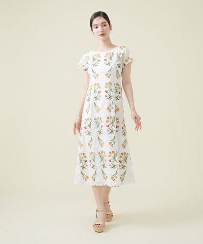 GBEGS19990 Sybilla シンメトリーフラワー刺繍コットンワンピース