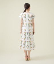 GBEGS19990 Sybilla(シビラ) シンメトリーフラワー刺繍コットンワンピース ホワイト