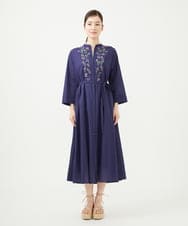 GBEHA39500 Sybilla(シビラ) 【INDIA】フラワー刺繍ドレス ネイビー