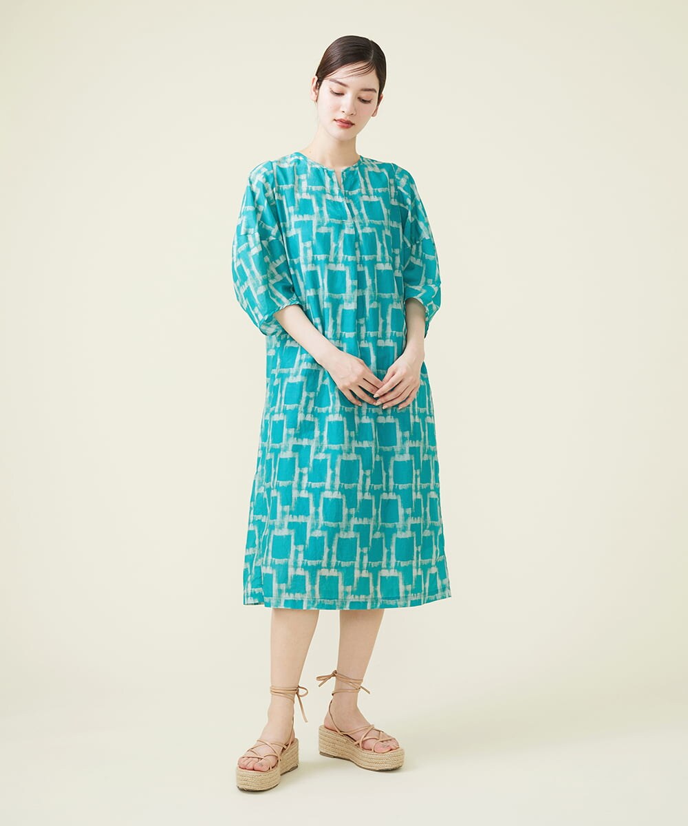 GBEHS86500 Sybilla(シビラ) コットンシルクプリントカフタンドレス ブルー