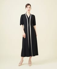 GBEJV04630 Sybilla(シビラ) バイカラーラインタックドレス ブラック×アイボリー