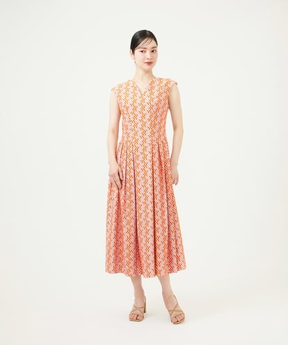 GBEYD05100  スクエアドット刺繍ドレス