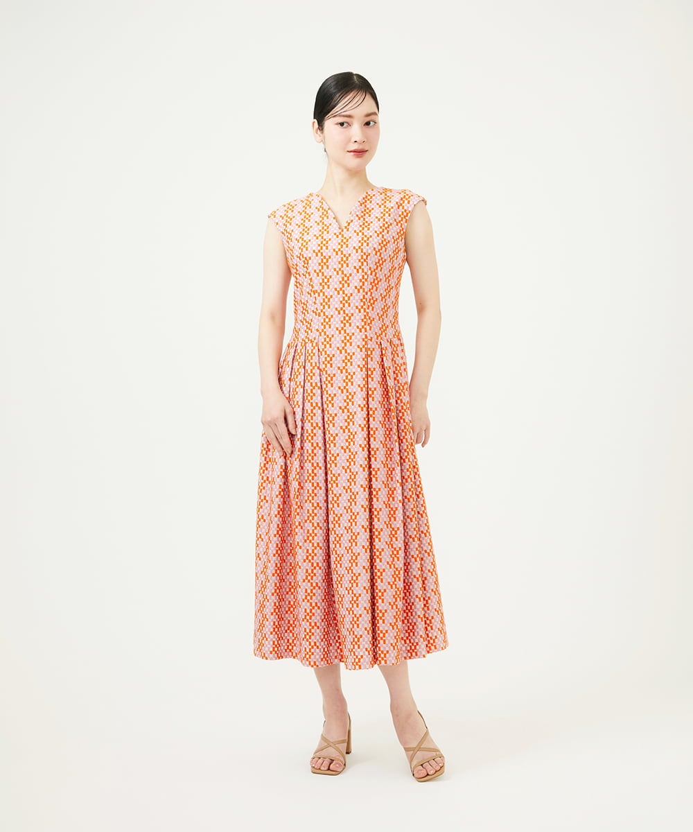 GBEYD05100 Sybilla(シビラ) スクエアドット刺繍ドレス オレンジ系
